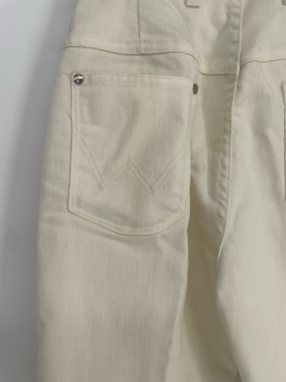Vintage Wrangler Jeans Sanforized White Denim High Waisted Cut W Stitched Pocket - Picture 12 of 16